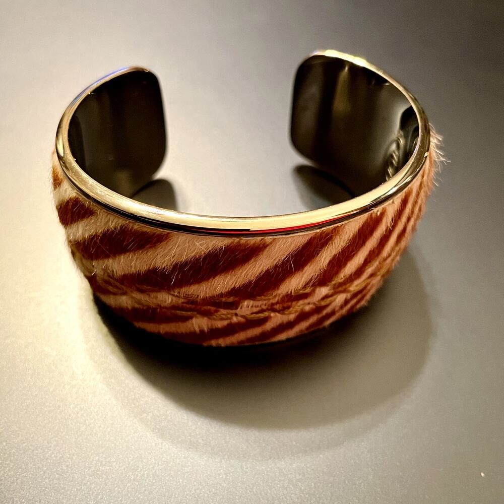 🎊HP🎊Tod's Calf Hair Silver Tone Cuff Bracelet - Picture 4 of 8